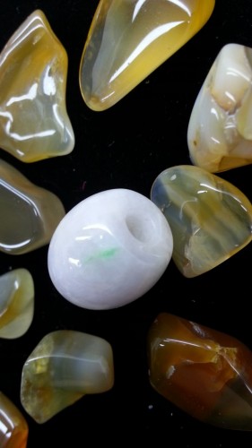 AA1001 翡翠 白底青 豬籠入水 (A貨天然緬甸玉石)